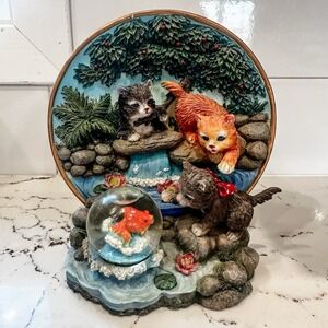Cat Plate And Water Globe With Fish & Waterfall Decoration Cadona‎ 1999